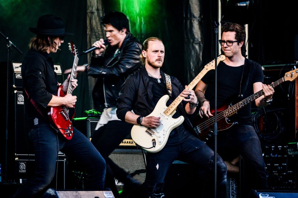 Hire Live Band in Bahrain: Cost, Process and What to Ask
